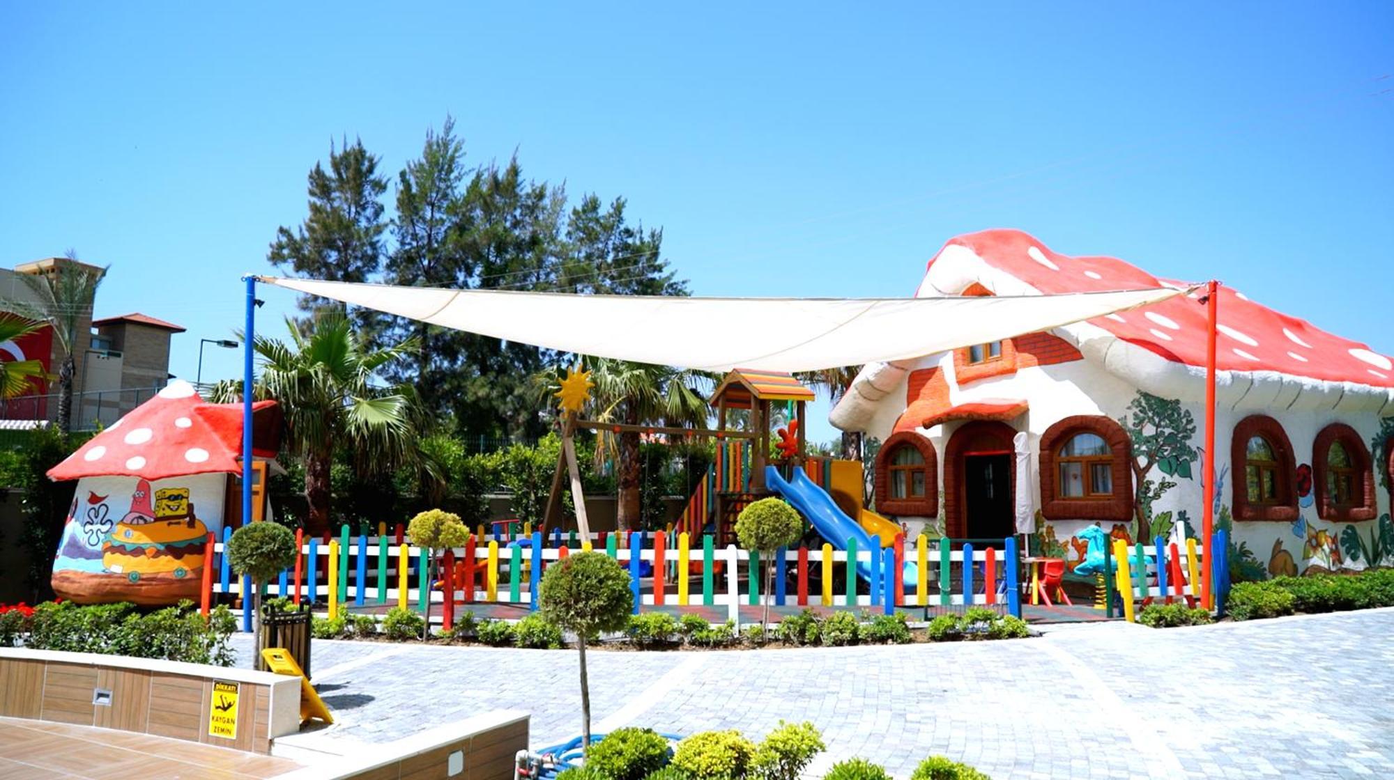Luna Blanca Resort & Spa Side Exterior photo